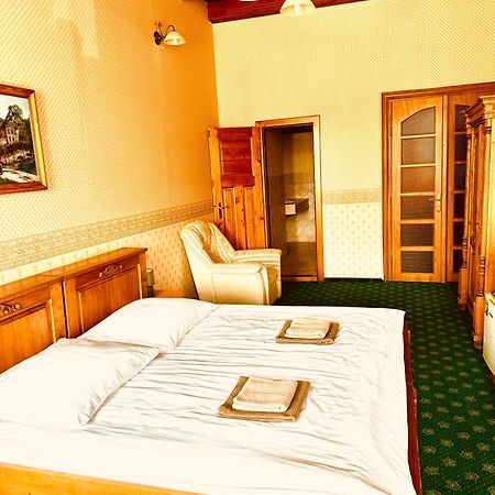 Hotel Maxim ฟรีเดก-มีสเตก ภายนอก รูปภาพ